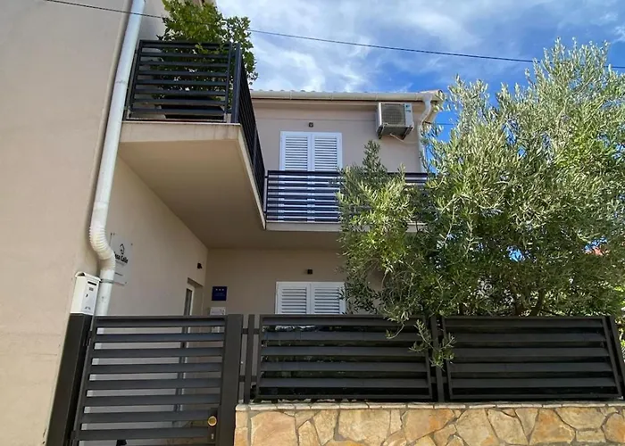 Casa Calle * Kali