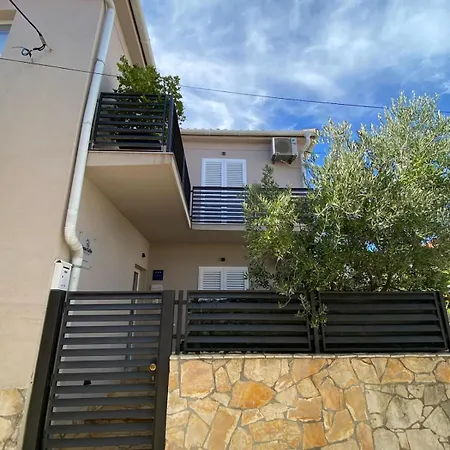 Casa Calle * Kali