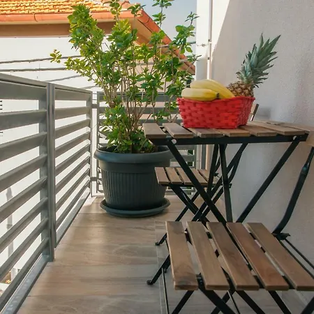 Casa Calle * Kali